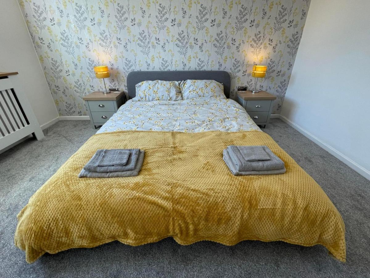 Leominster 3 Bedroom House Parking Garden Private Exterior foto